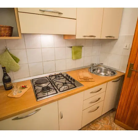 Apartament Alebic